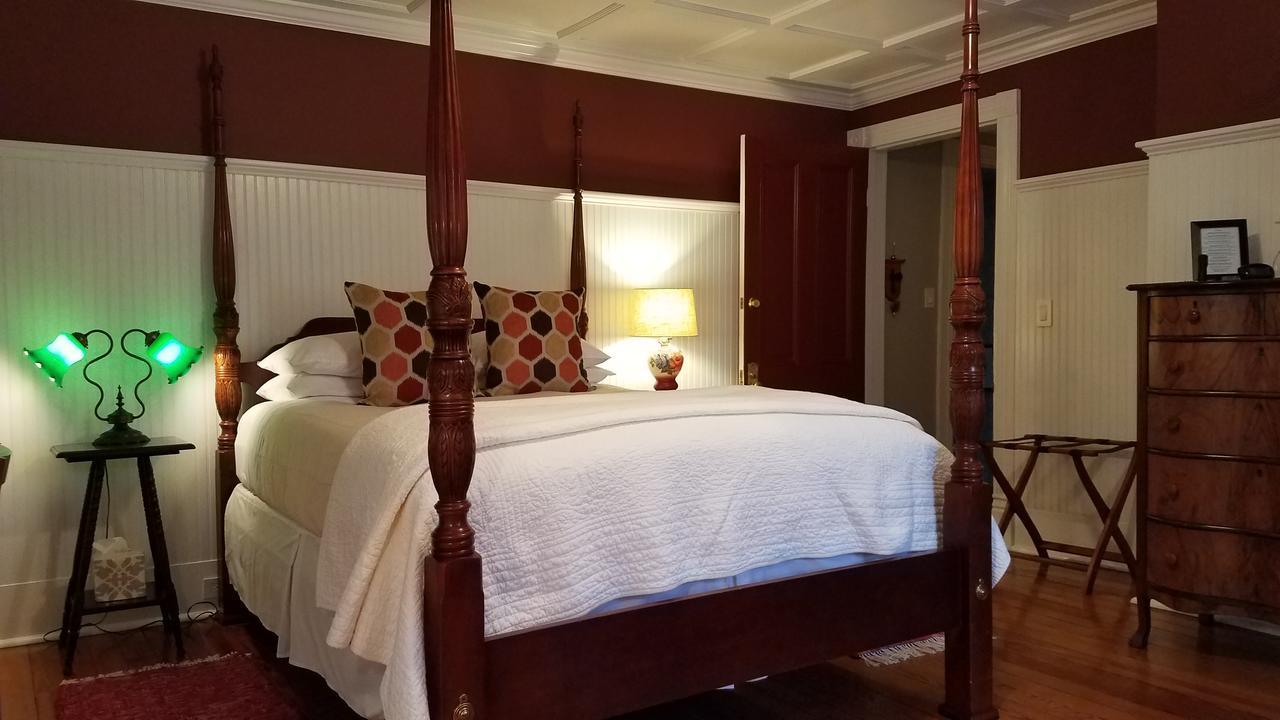 Hummingbird Inn Goshen Екстер'єр фото